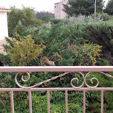 La Garde : Joli Studio Dans Residence Exterior foto