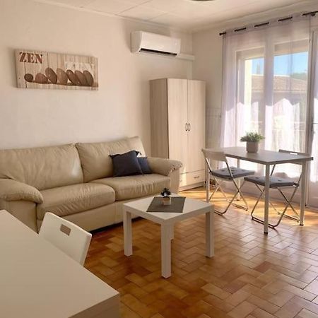La Garde : Joli Studio Dans Residence Exterior foto