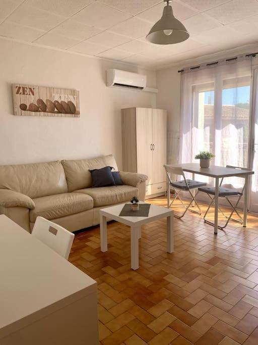 La Garde : Joli Studio Dans Residence Exterior foto